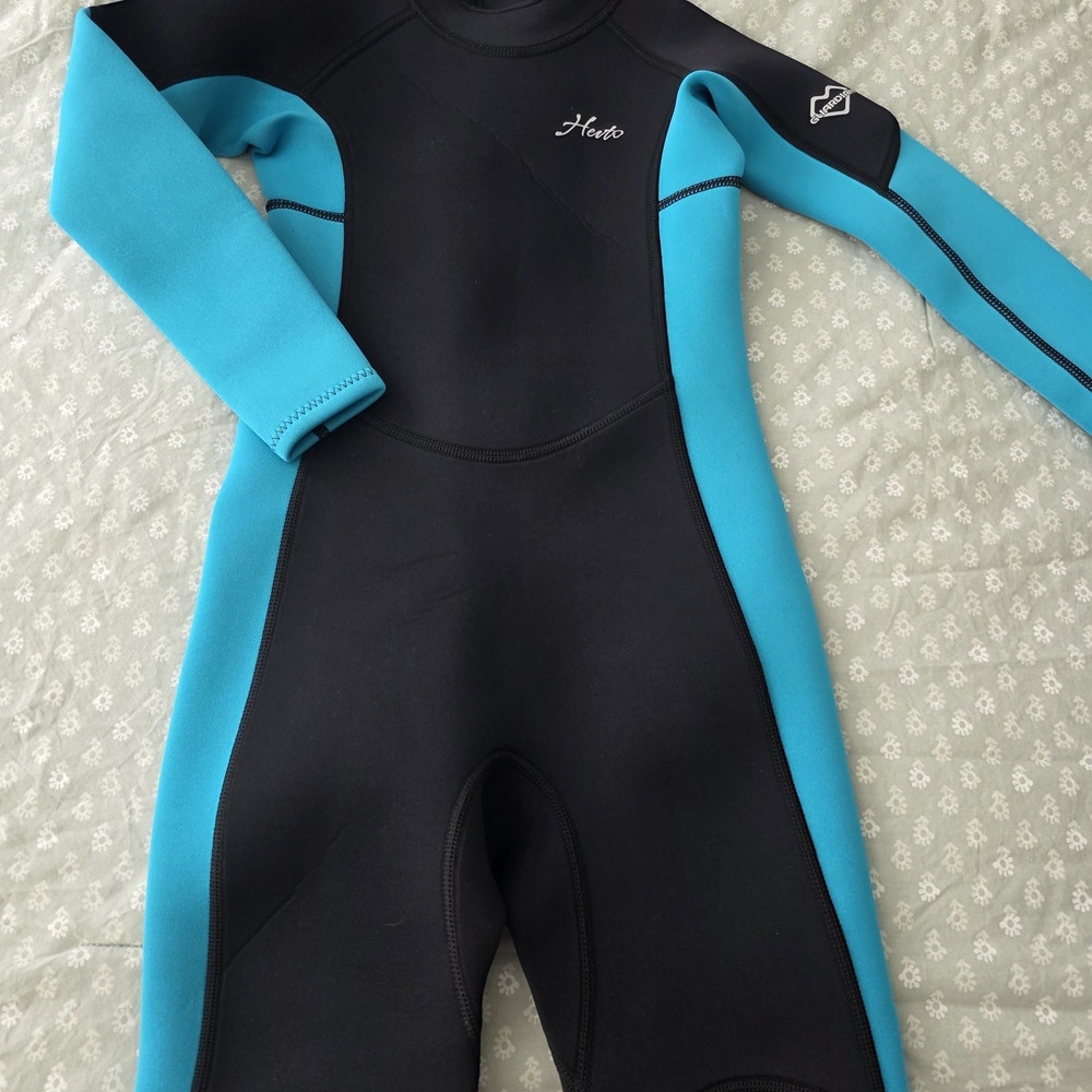 Kids Swim Wetsuit - Black and Blue
